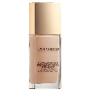 Laura Mercier Flawless Lumiere Foundation